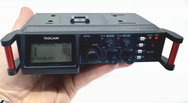 6-Input / 4-Track Multi-Track Field Recorder With Onboard Omni Microphones